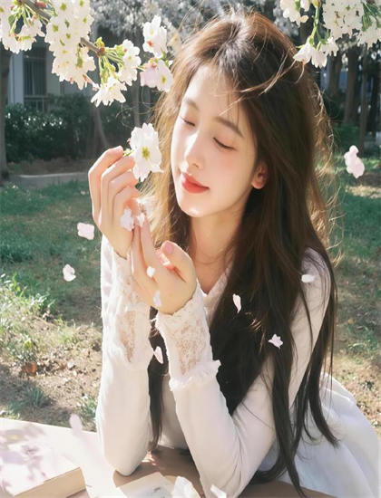 美女多的电影_亚洲精品久久无码AV片2026_长月烬月电视剧免费观看完整版